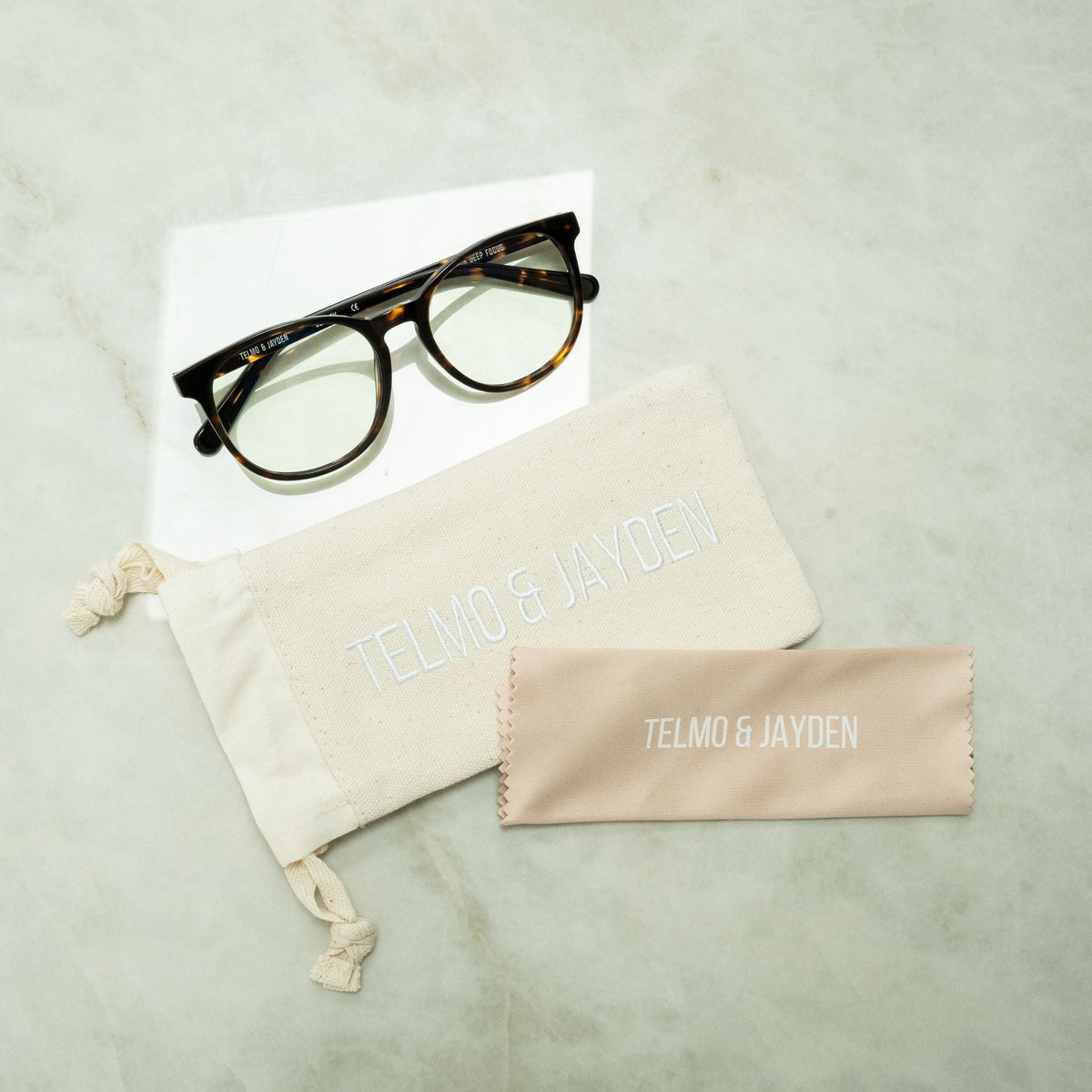 Lunettes anti-lumière bleue sans correction : comment les choisir | Telmo & Jayden